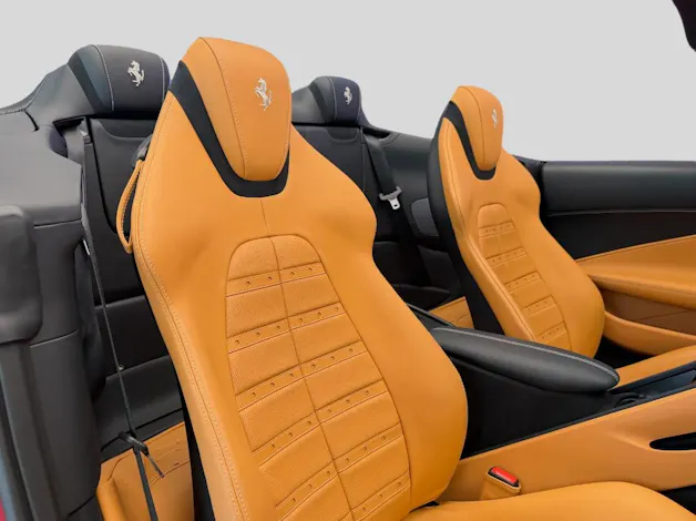 FERRARI Roma 3.9 V8 T