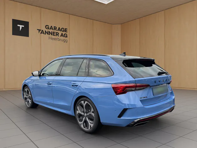 SKODA Octavia Combi 2.0 TSI DSG RS 30 Years Edition