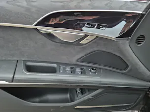 AUDI A8 60 TFSI e quattro tiptronic