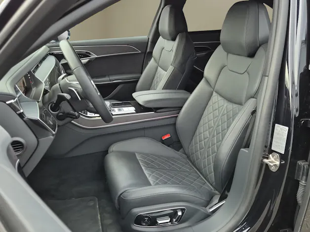 AUDI A8 60 TFSI e quattro tiptronic