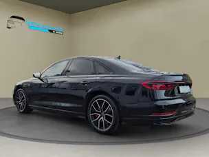 AUDI A8 60 TFSI e quattro tiptronic