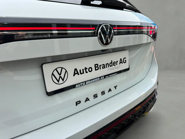 VW Passat Variant 1.5 TSI evo2 Plug-In- Hybrid R-Line DSG