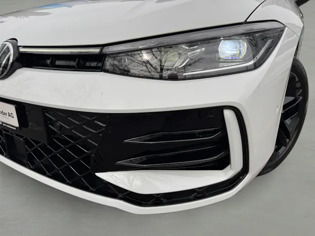 VW Passat Variant 1.5 TSI evo2 Plug-In- Hybrid R-Line DSG
