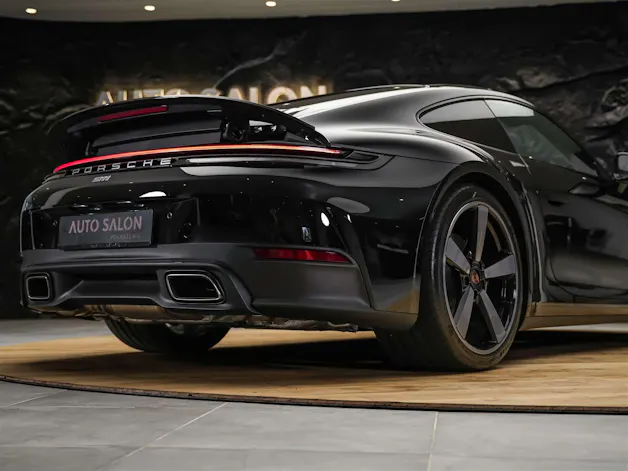 PORSCHE 911 Coupé 3.0 Carrera PDK *Bose Surround*Matrix LED*Lenkradheizung*