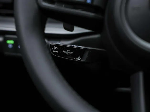 PORSCHE 911 Coupé 3.0 Carrera PDK *Bose Surround*Matrix LED*Lenkradheizung*