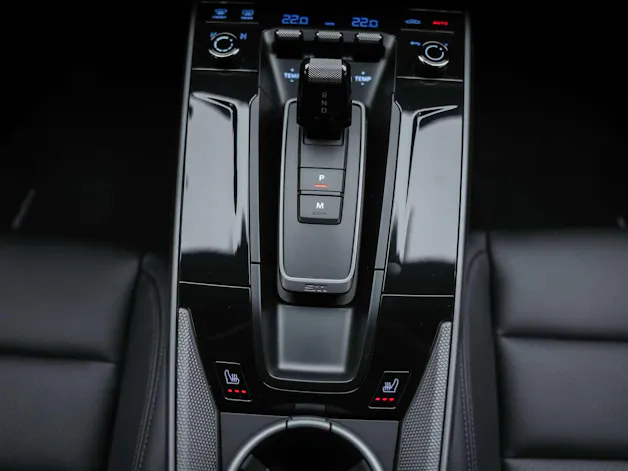 PORSCHE 911 Coupé 3.0 Carrera PDK *Bose Surround*Matrix LED*Lenkradheizung*