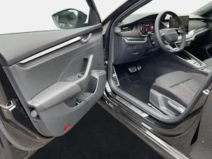 SKODA Octavia Combi 2.0 TSI DSG RS