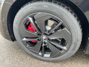 SKODA Octavia Combi 2.0 TSI DSG RS