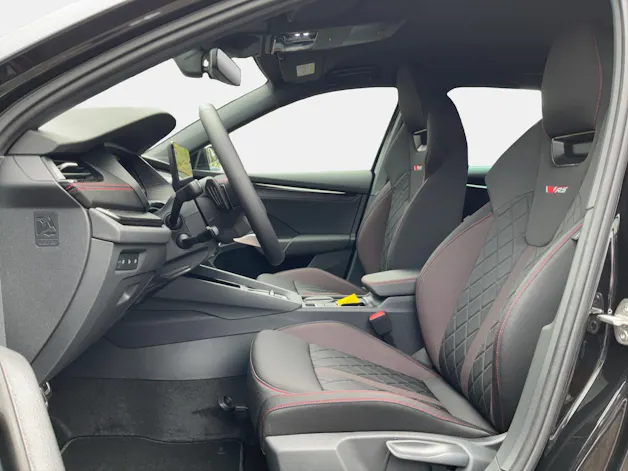 SKODA Octavia Combi 2.0 TSI DSG RS