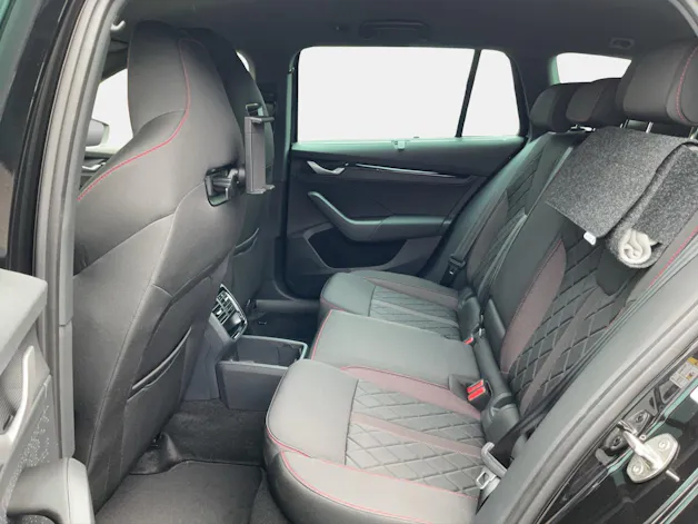 SKODA Octavia Combi 2.0 TSI DSG RS