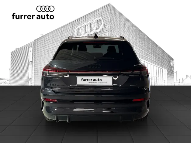 Audi Q4 e-tron SUV quattro performance Swiss Ski