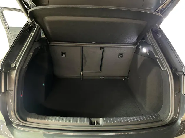 Audi Q4 e-tron SUV quattro performance Swiss Ski