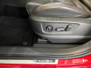 SKODA Kodiaq 2.0 Bi-TDI SCR RS 4x4 DSG | CH | Panorama | ACC | Area View | Navi Columbus |