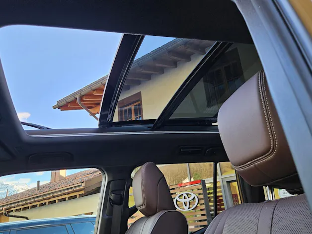 Toyota Land Cruiser 2.8 D First Edition