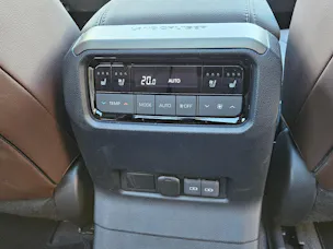 Toyota Land Cruiser 2.8 D First Edition