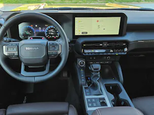 Toyota Land Cruiser 2.8 D First Edition