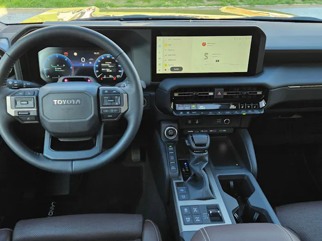 Toyota Land Cruiser 2.8 D First Edition