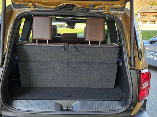 Toyota Land Cruiser 2.8 D First Edition