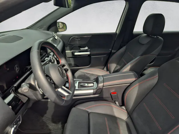 MERCEDES-BENZ B 250 e AMG Line