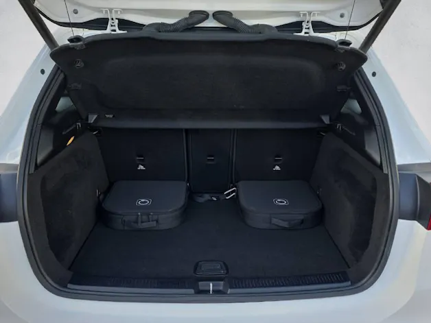 MERCEDES-BENZ B 250 e AMG Line