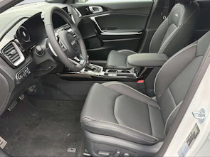 Fahrzeugbild KIA Ceed SW 1.5 T-GDi MHEV GT-Line