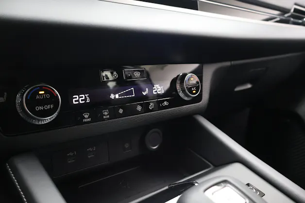 Mitsubishi Outlander 2.4 PHEV Invite 4x4