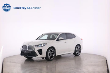 Fahrzeugbild BMW iX2 30 xDrive