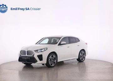 Fahrzeugbild BMW iX2 30 xDrive Fahrzeugbild BMW iX2 30 xDrive