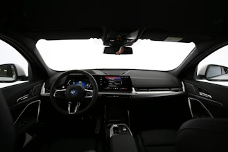 https://vehicle.imgix.net/4436810/2ef11847-977f-42cf-ba48-52eaef4df0a9.jpg