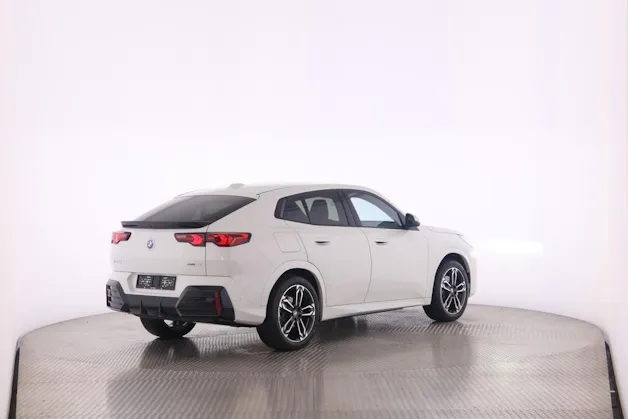 BMW iX2 30 xDrive