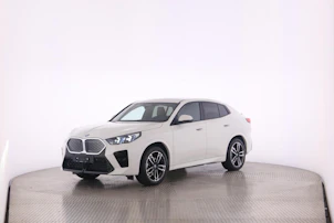 Fahrzeugbild BMW iX2 30 xDrive
