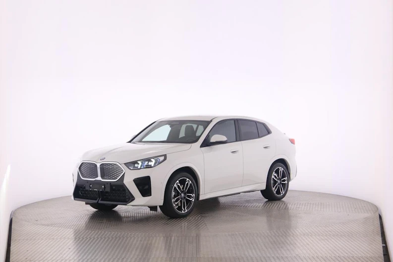 Fahrzeugbild BMW iX2