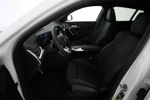 Fahrzeugbild BMW iX2 30 xDrive