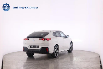 https://vehicle.imgix.net/4436810/e7c0ff84-290e-4f0e-933d-7f00648cf40d.jpg