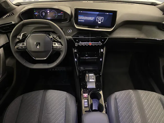 PEUGEOT 2008 1.2 Hybrid 145 Allure