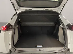 PEUGEOT 2008 1.2 Hybrid 145 Allure