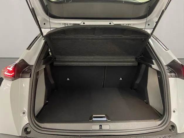 PEUGEOT 2008 1.2 Hybrid 145 Allure