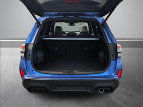 https://vehicle.imgix.net/4436864/d48a1272-f54d-4d85-abbe-eab31da9de4c.jpg