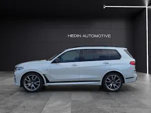 BMW X7 M50i