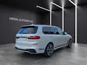 BMW X7 M50i