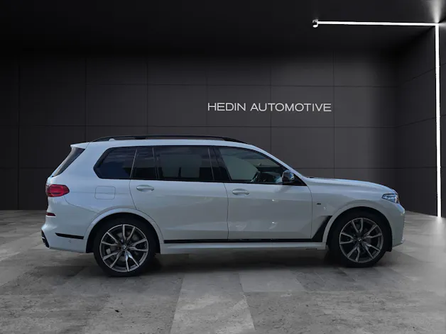 BMW X7 M50i