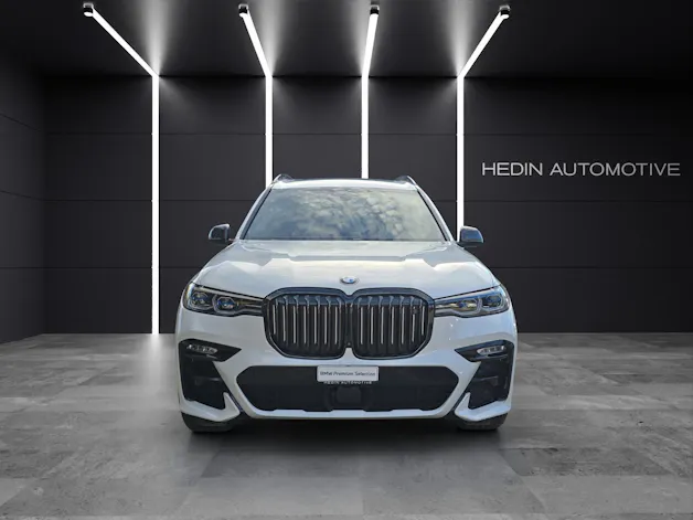 BMW X7 M50i