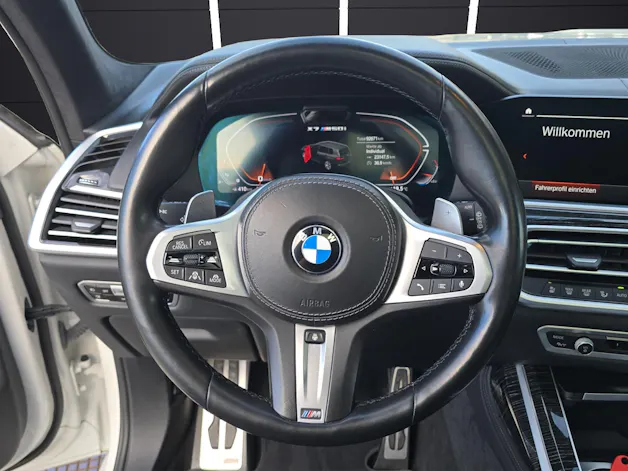 BMW X7 M50i