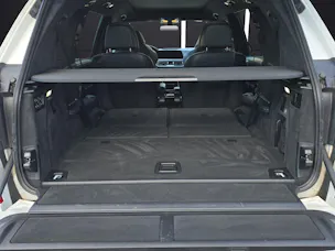 BMW X7 M50i