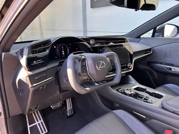 Lexus RZ 550e F Sport