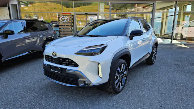 Toyota Yaris Cross 1.5 VVT-i HSD Premium AWD-i