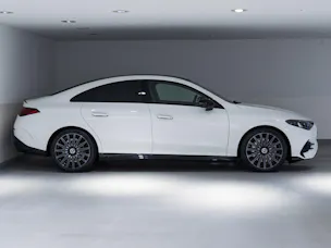 MERCEDES-BENZ CLA 220 4MATIC
