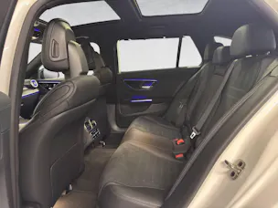 MERCEDES-BENZ C 220 d AMG Line 4Matic Swiss Star T-Modell