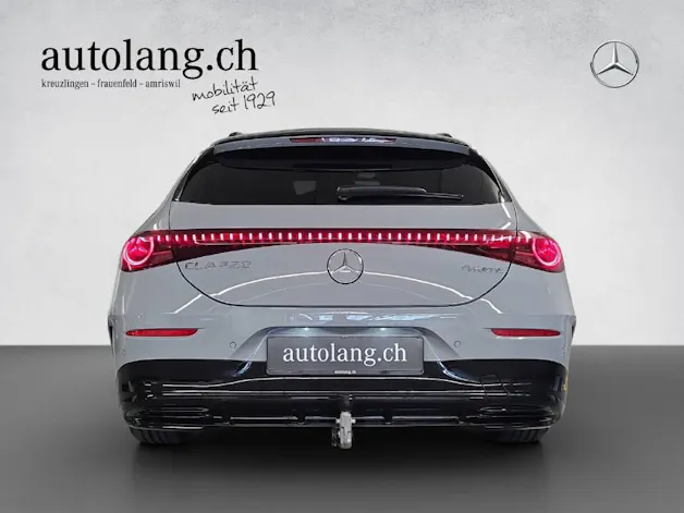 MERCEDES-BENZ CLA 220 4Matic AMG Line Shooting Brake