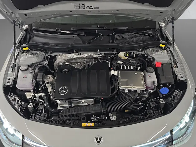 MERCEDES-BENZ CLA 220 4Matic AMG Line Shooting Brake
